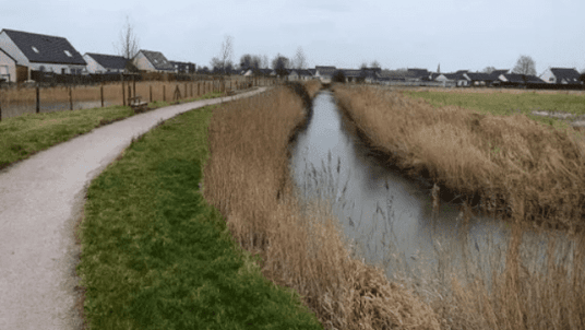 Gestion de l’eau dans les polders à Calais (« wateringues » - pilotage des coûts de l’énergie et de la montée des eaux liées au dérèglement climatique), et visite guidée de la Cité de la dentelle et de la mode